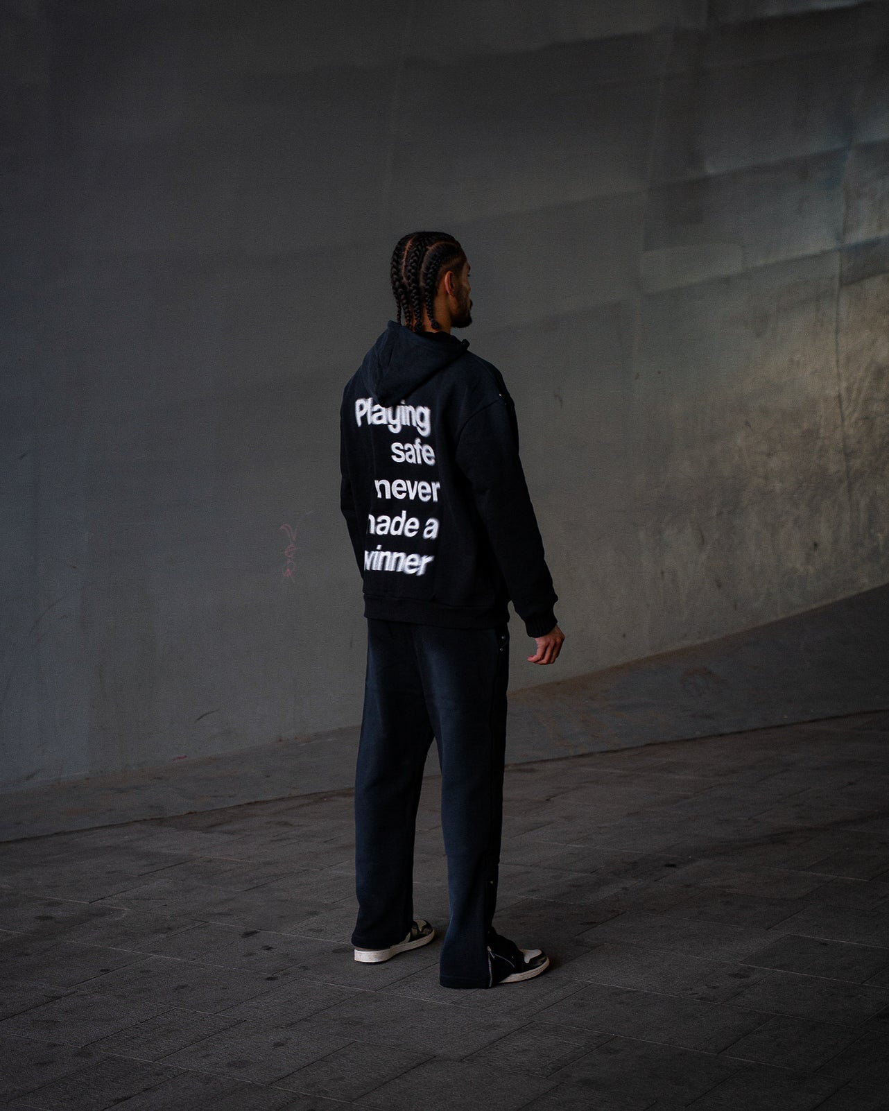 ZIPPED PANTS WASHED BLACK
